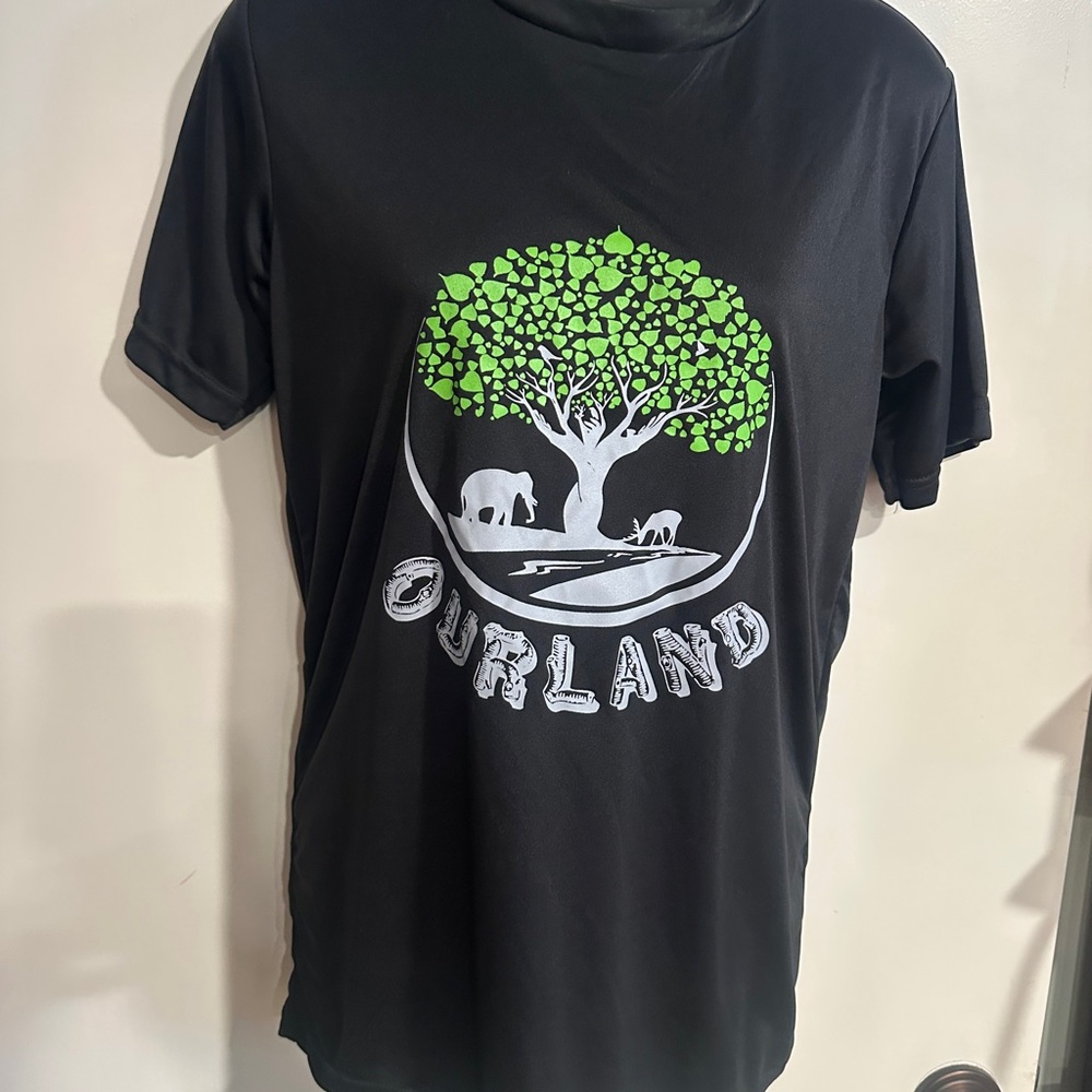 4/$16 Summax Black Graphic T-Shirt with Green Tree Design